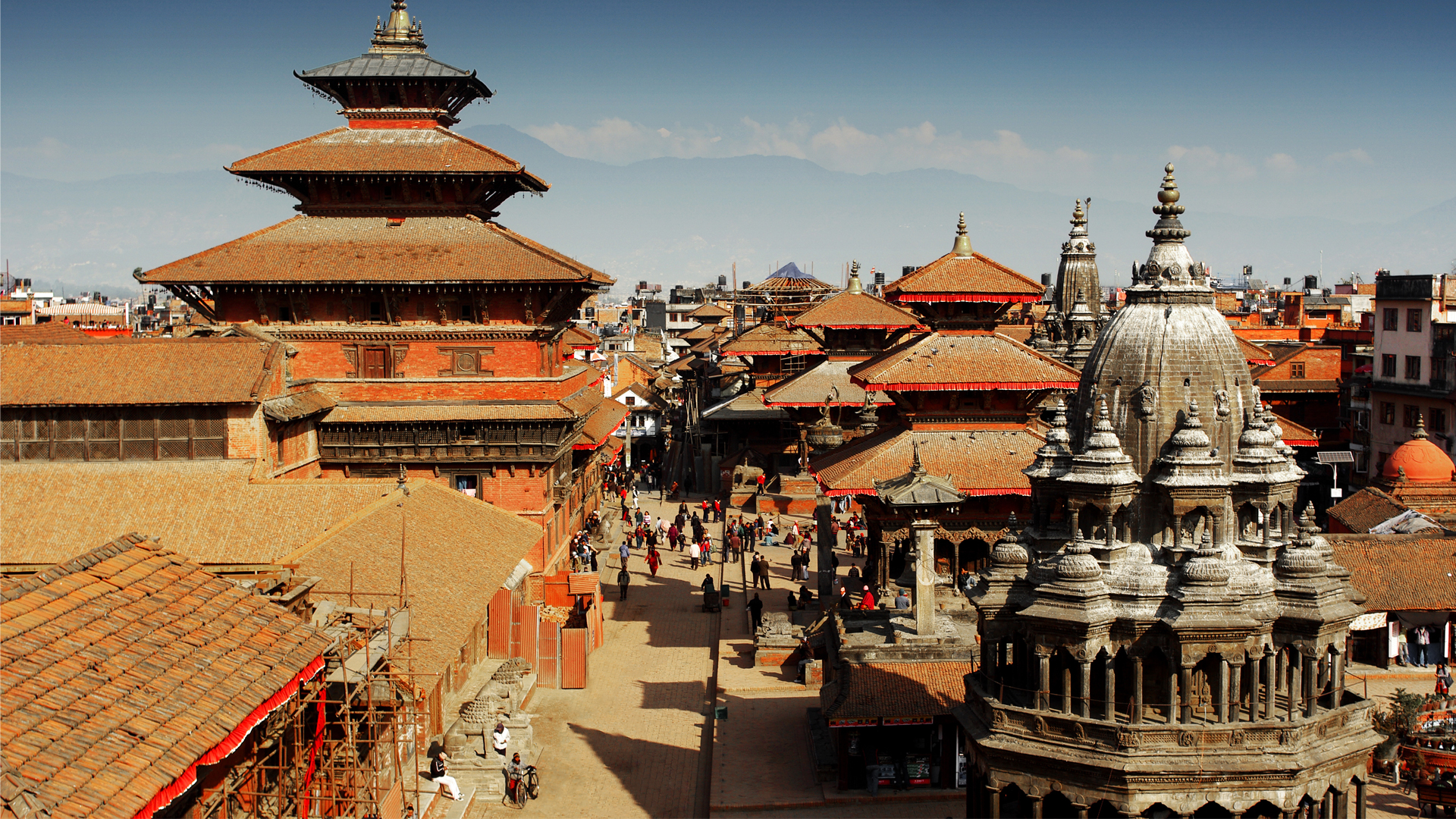 DAY 01 : ARRIVE KATHMANDU 